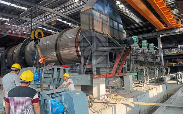 環保污泥烘干設備吊裝